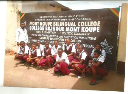 COLLEGE MONT KOUPE