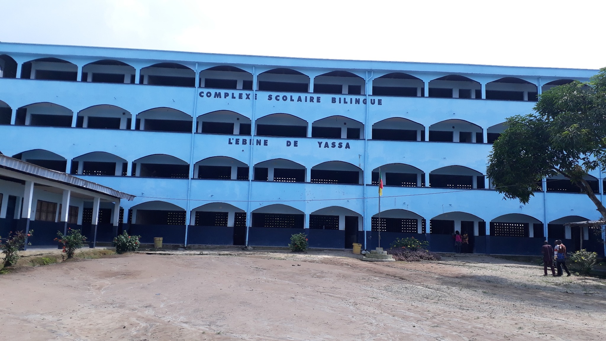 COMPLEXE SCOLAIRE L'EBENE DE YASSA